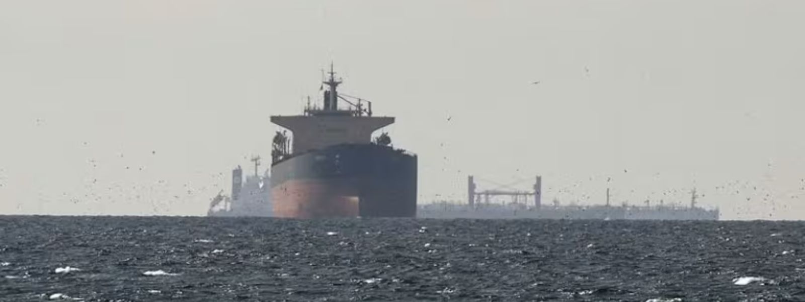 US Temporarily lifts Sanctions on Iranian Oil